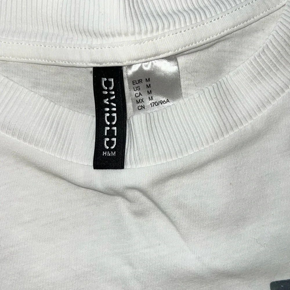 H&M White Blondie Graphic Tee with Black Print - Picture 7 of 7